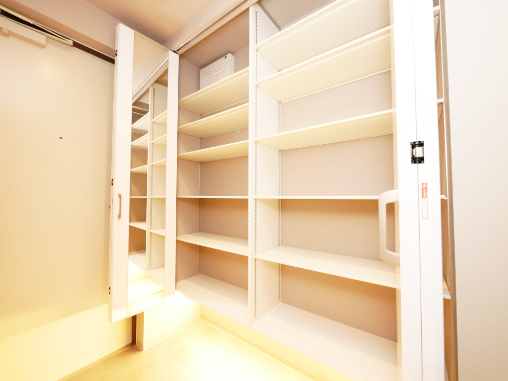 その他設備　シューズクローゼット付きです！