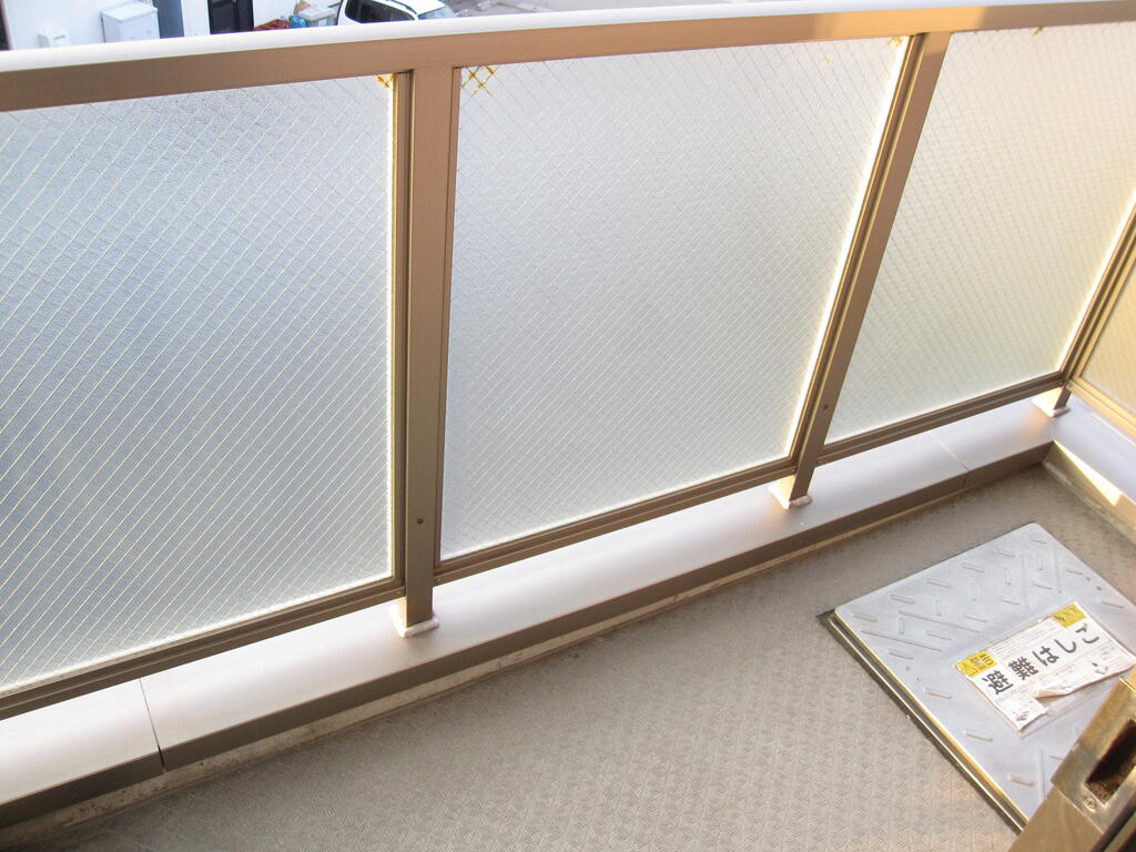 バルコニー　※他のお部屋の内観です※
