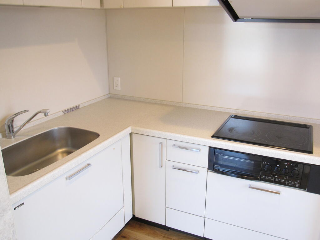 キッチン　※他のお部屋の内観です※