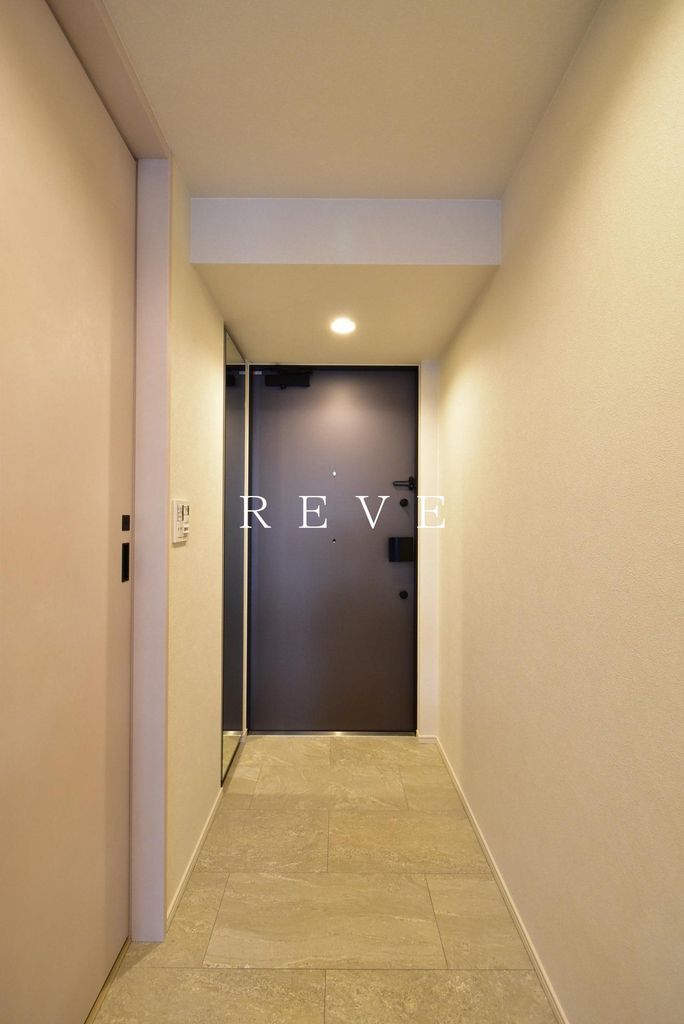 玄関　キッチン