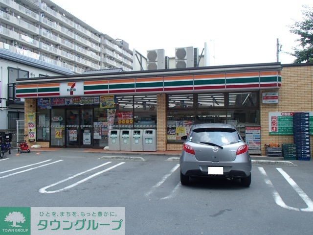 コンビニ　セブンイレブン小金井中町3丁目店（コンビニ）まで680m