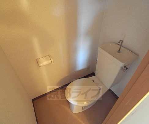 トイレ　シンプルなトイレです