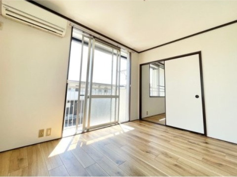 居室・リビング　図面と現状に相違がある場合には現状を優先