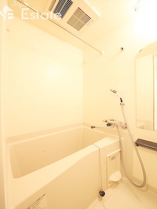 バス・シャワールーム　バスルーム