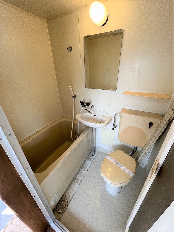 バス・シャワールーム　別部屋写真使用