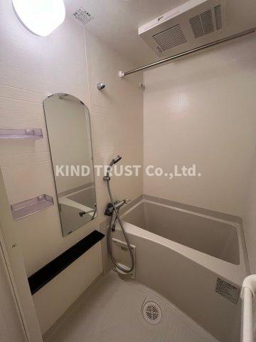 バス・シャワールーム　お風呂で日々の疲れを落としましょう