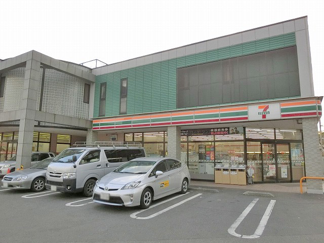 コンビニ　セブンイレブン横浜こどもの国店（コンビニ）まで428m