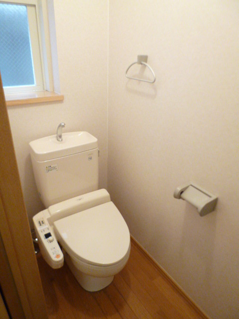 トイレ　温水洗浄暖房便座