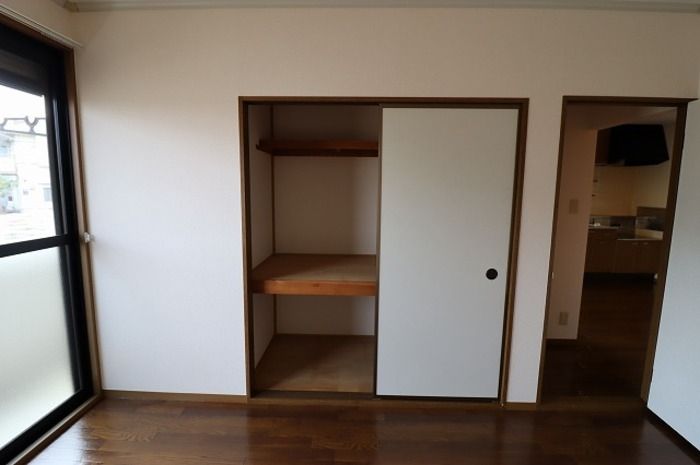 収納　※別号室参考写真です