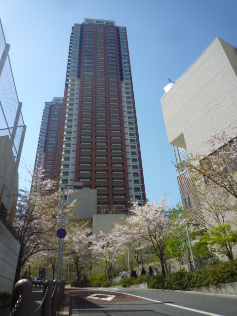 ショッピングセンター　六本木ヒルズ（ショッピングセンター）まで1000m