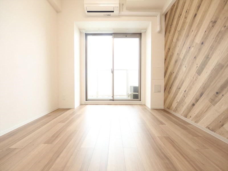 居室・リビング　洋室6.2帖　エアコン完備　バルコニー