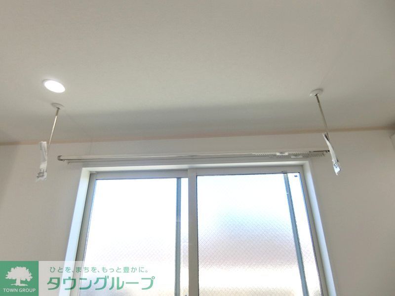 その他　雨の日も安心、室内物干し付き！