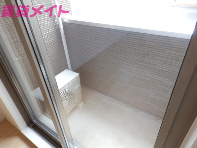 バルコニー　同タイプ部屋写真です。