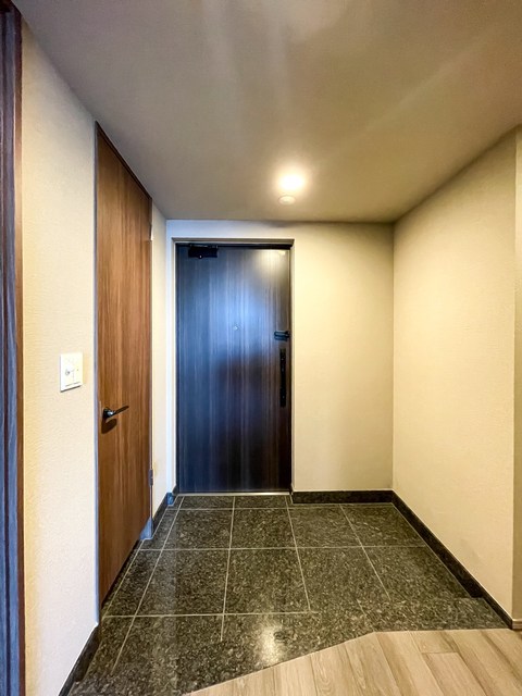 玄関　※写真は同タイプ住戸です。
