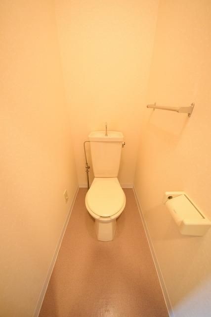 トイレ　★お部屋探しは株式会社タウンハウジング東京まで★
