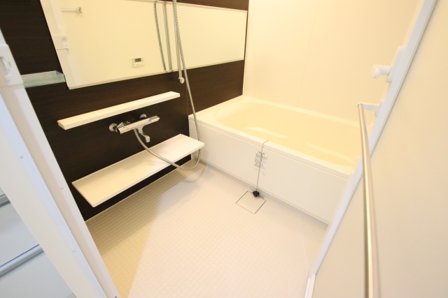 バス・シャワールーム　※別室の参考写真の為、現況優先です。