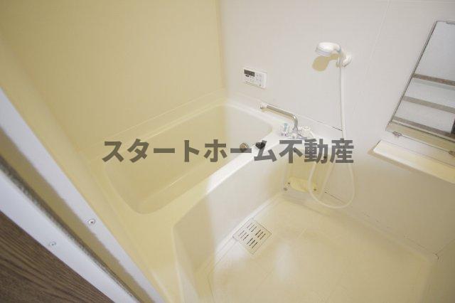 バス・シャワールーム　日々の疲れを癒すお風呂付です