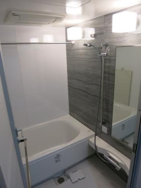 バス・シャワールーム　きれいなお風呂です