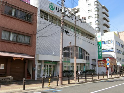 銀行　りそな銀行 金岡支店（銀行）まで363m