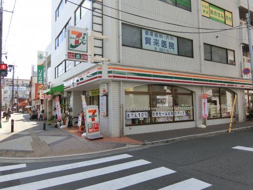 コンビニ　セブン-イレブン ＪＲ堺市駅前店（コンビニ）まで386m