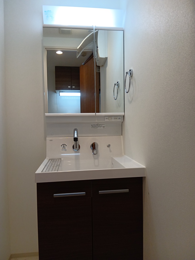 洗面設備　同物件別部屋参考写真
