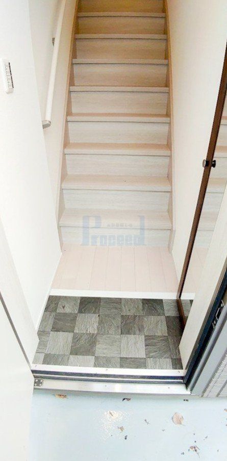 玄関　※別部屋写真