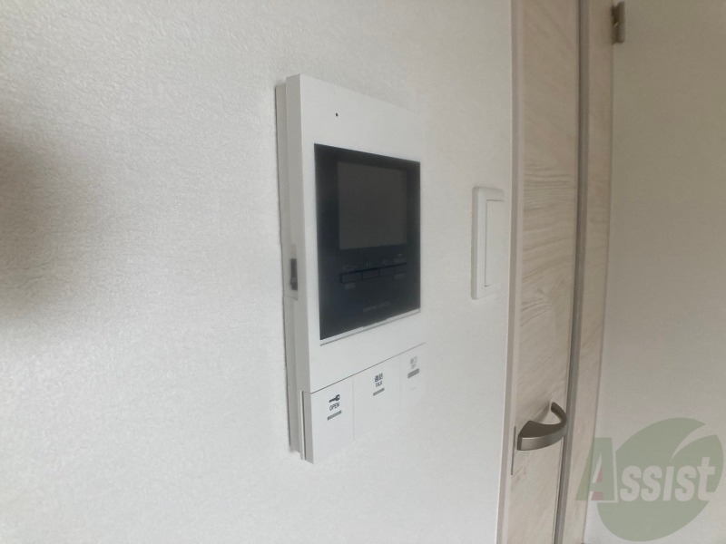 セキュリティ　ＴＶモニター付インターホンです。来客者の顔が見えるので安心！