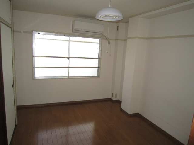 居室・リビング　写真は同マンションの別のお部屋のものです