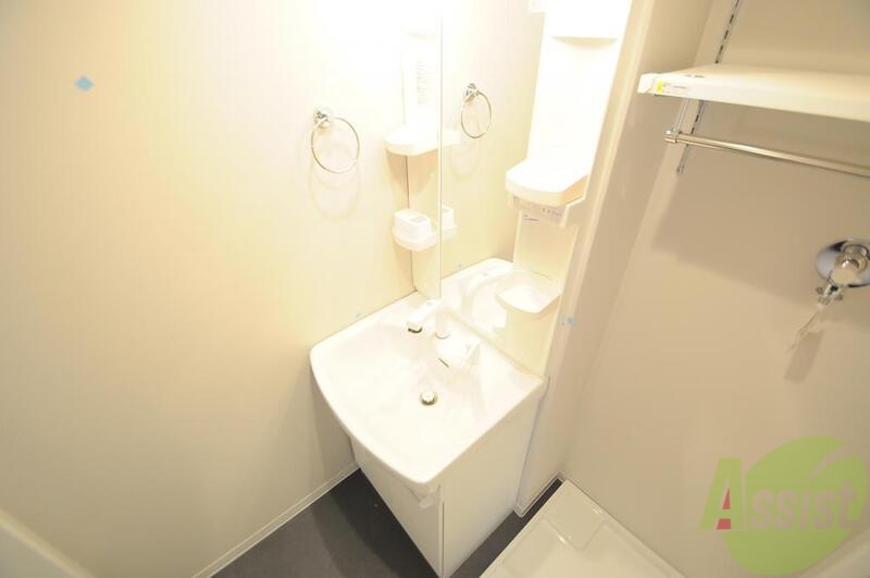 洗面設備　独立洗面台があります、朝の身支度もバッチリ