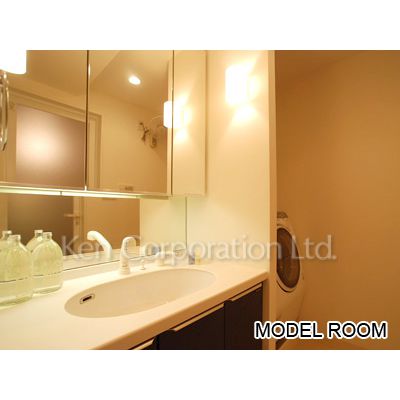洗面設備　同タイプ19階のお部屋を撮影。仕様が異なることがあります。