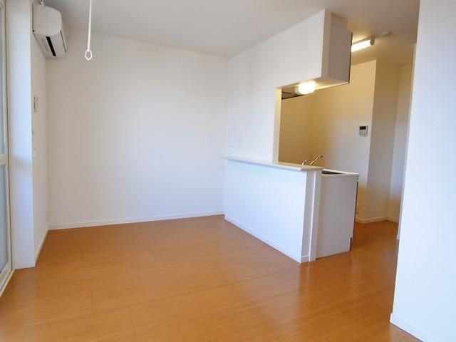 居室・リビング　♪ゆとりのリビングスペース♪