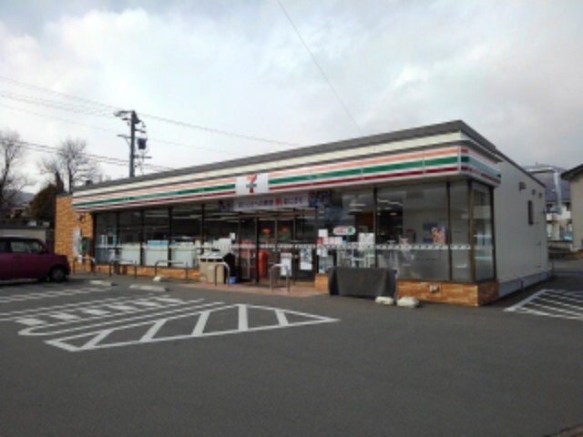 コンビニ　セブンイレブン長野若槻店（コンビニ）まで286m