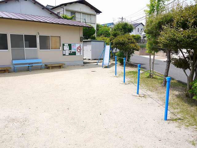 公園　若葉台3丁目街区公園（公園）まで282m