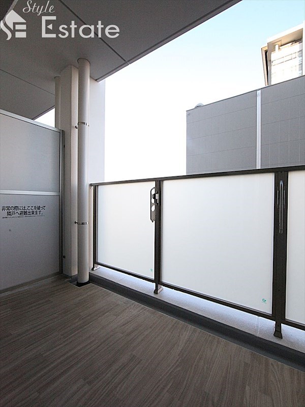 バルコニー　バルコニー