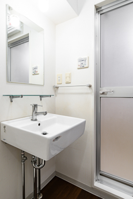 洗面設備　※写真は同タイプ住戸です。