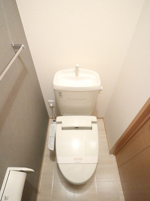 トイレ　別部屋参考