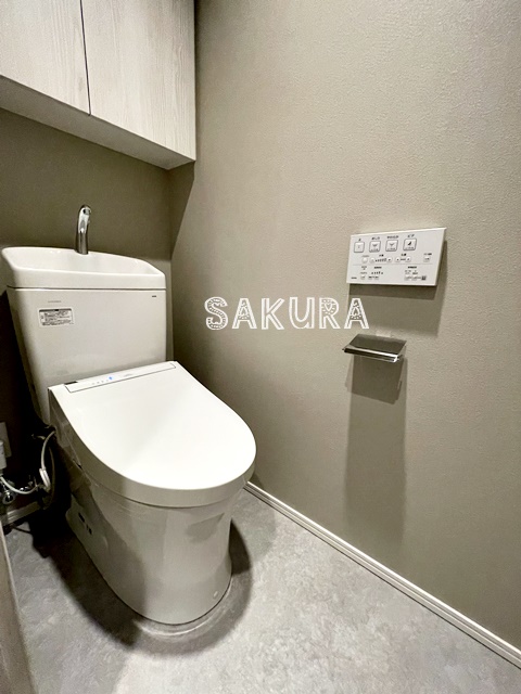 トイレ　嬉しい温水洗浄便座♪