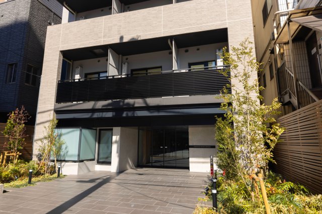 建物外観　外観は落ち着いています