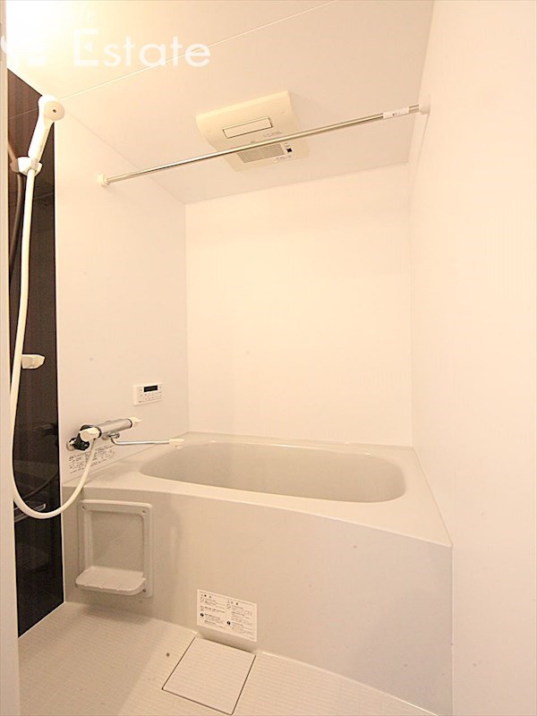 バス・シャワールーム　バスルーム