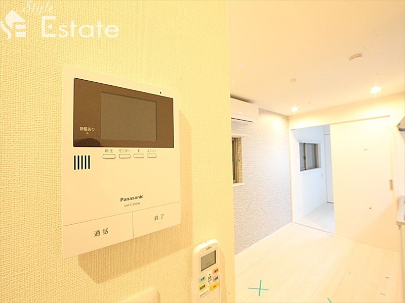 セキュリティ　モニター付きインターホン