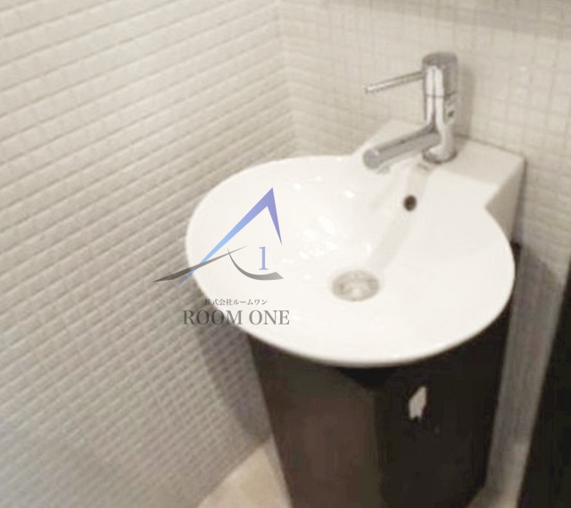 洗面設備　独立洗面台です。
