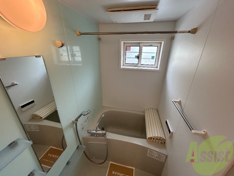 バス・シャワールーム　浴室です。雰囲気が良くゆったりできそうですね。