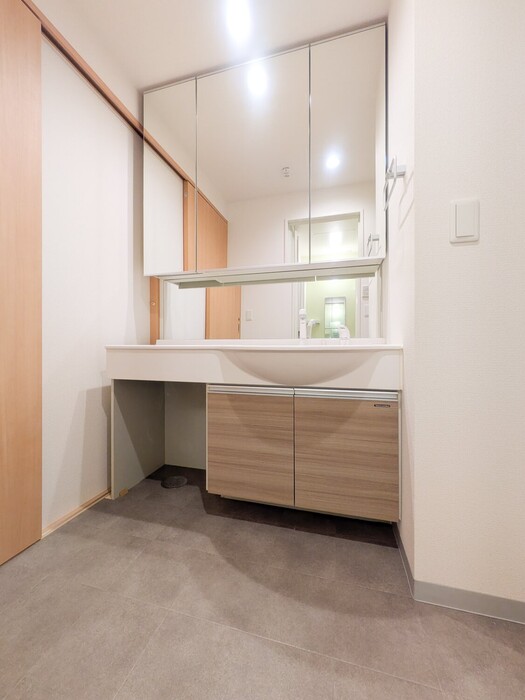 洗面設備　☆嬉しい独立洗面台☆