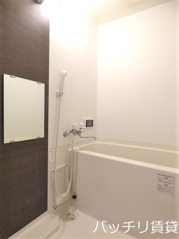 バス・シャワールーム　画像はイメージの為、色や間取りが異なる場合があります。その場