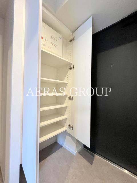 玄関　同仕様タイプ