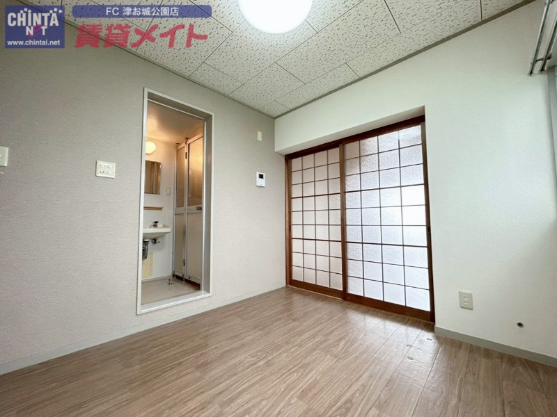 居室・リビング　同じ物件、別部屋の写真です