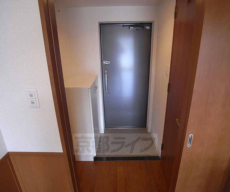 玄関　防犯性もアップ