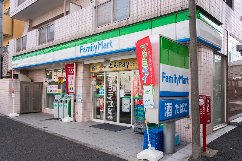 コンビニ　ファミリーマート世田谷淡島通り店（コンビニ）まで487m