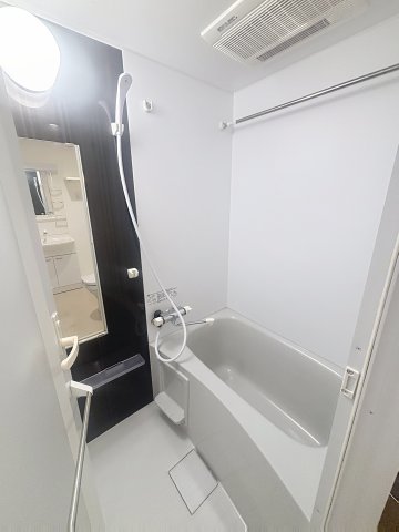 バス・シャワールーム　お風呂で日々の疲れを落としましょう