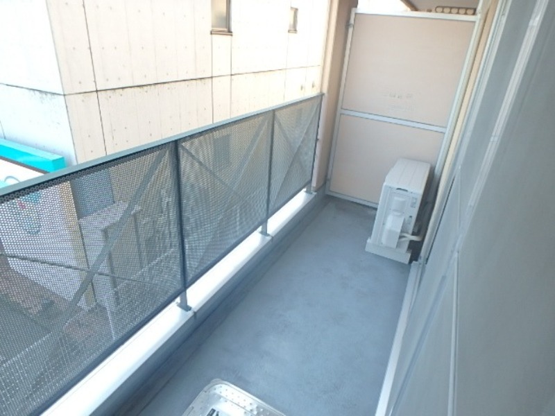 バルコニー　図面と現状に相違がある場合には現状を優先